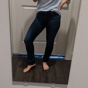 2 pairs of Levi's Women's 311 shapping skinny